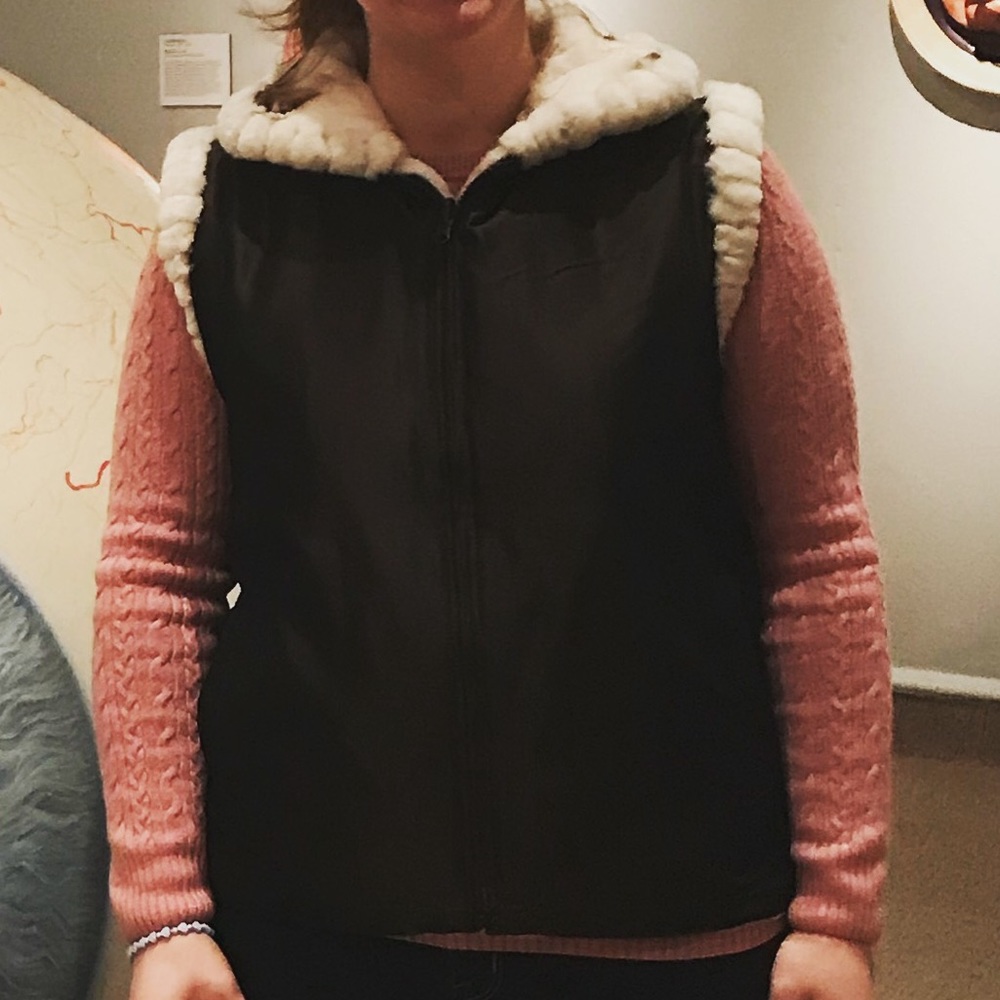 Mink reversible to poplin vest - Picture 8 of 8